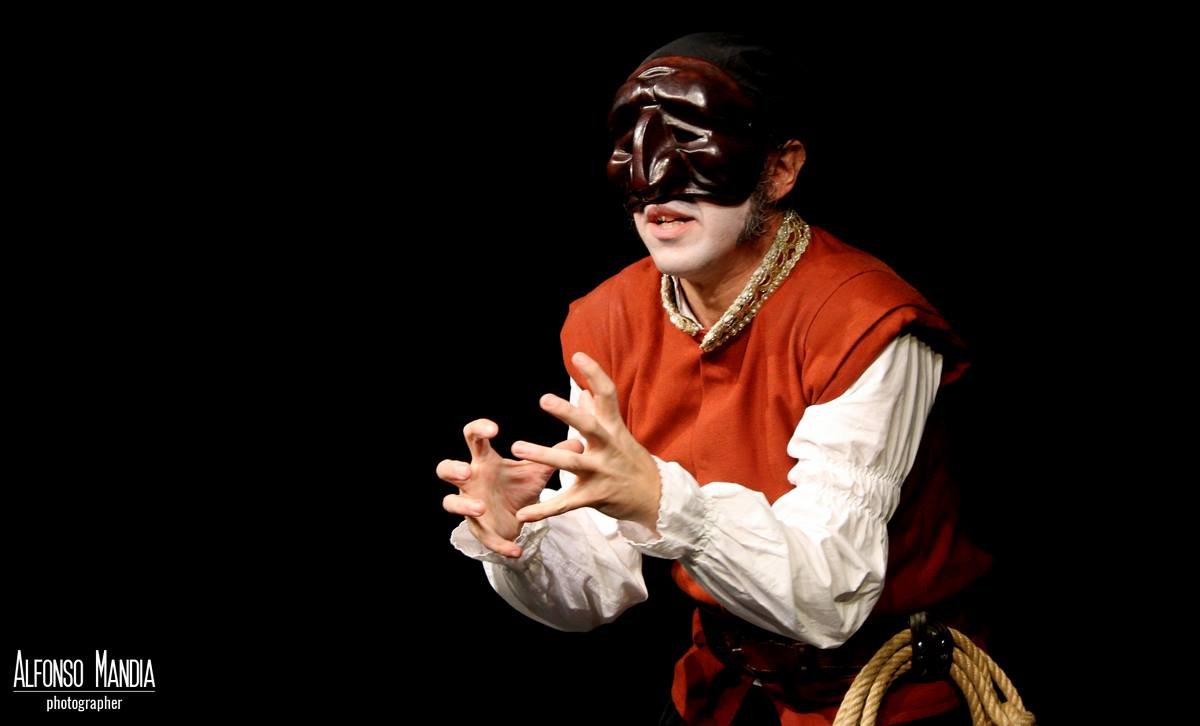 Andrea Corvo — teatro commedia arte
