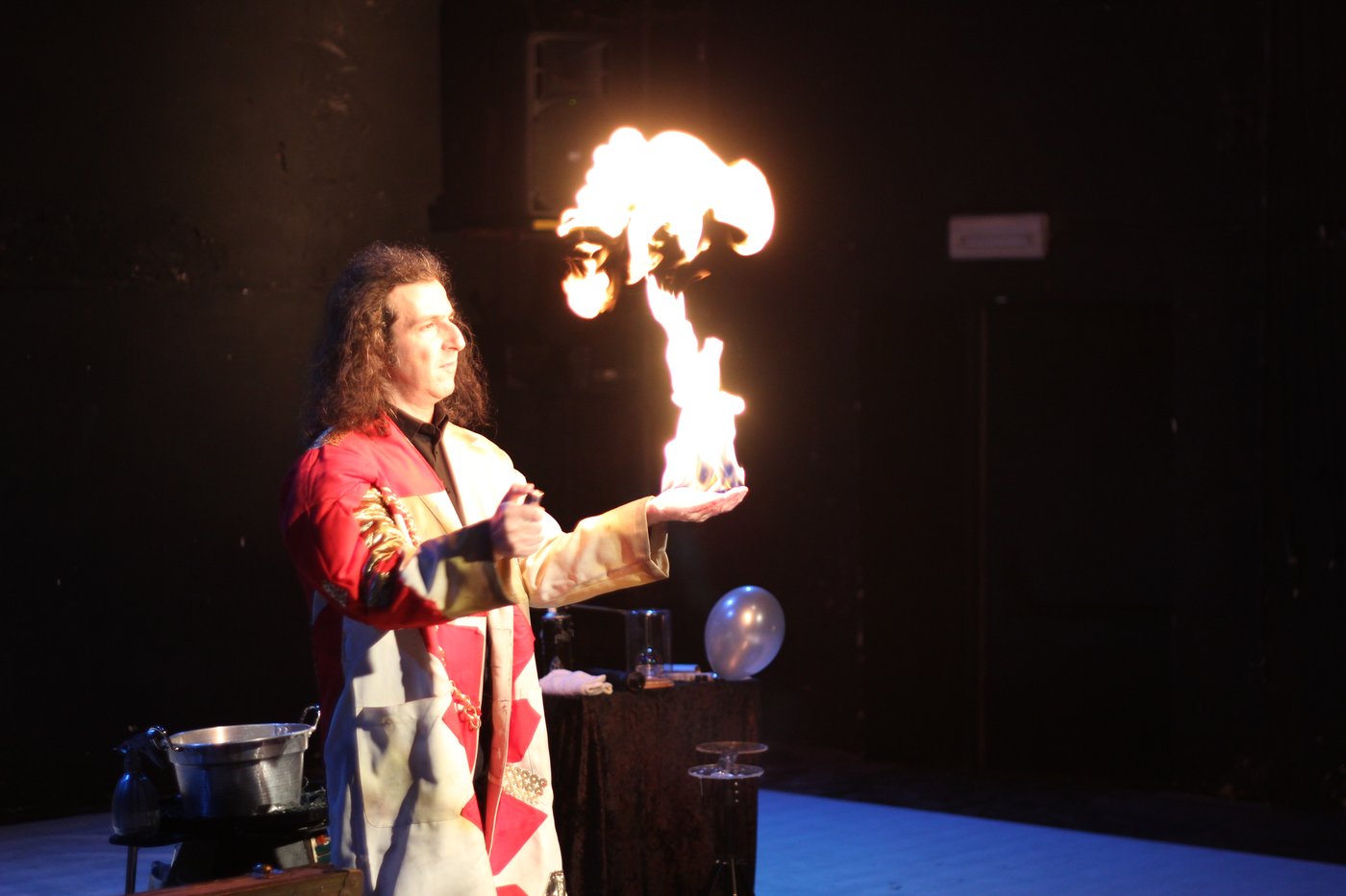 Andrea Corvo — teatro bolle e fuoco